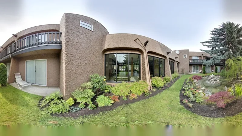 Divya Sutra Plaza and Conference Centre, Vernon, BC