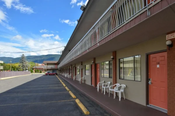 Canadas Best Value Inn & Suites Vernon