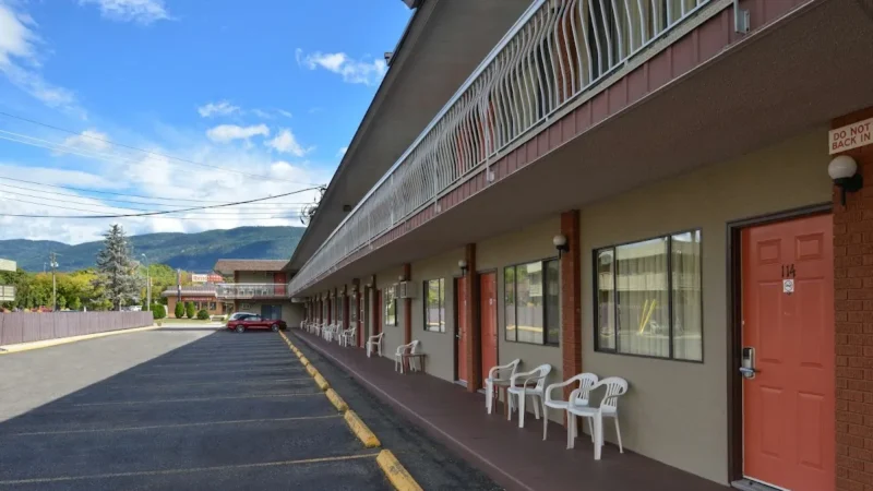 Canadas Best Value Inn & Suites Vernon