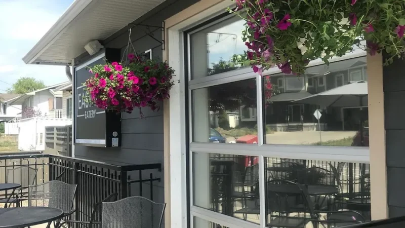 East Hill Crossing Cafe